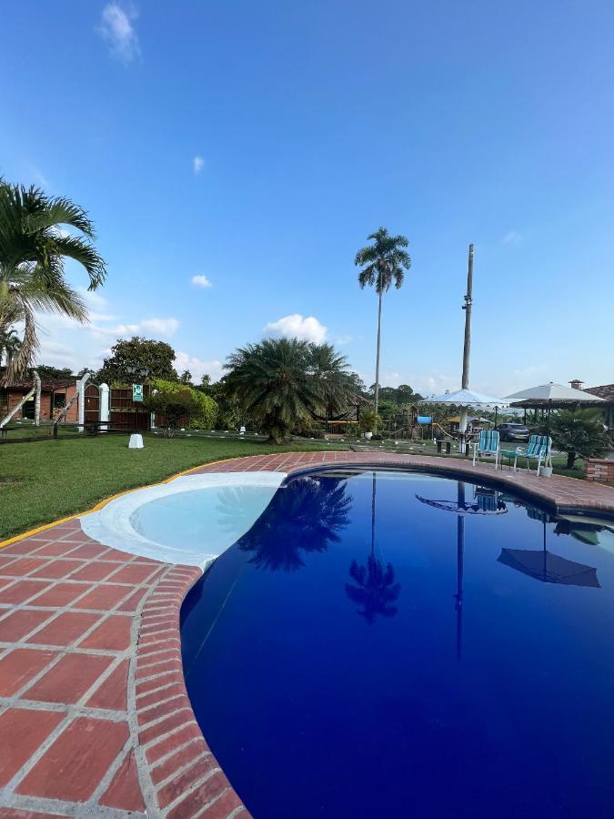 Hotel Casa Lemar à Quimbaya Extérieur photo