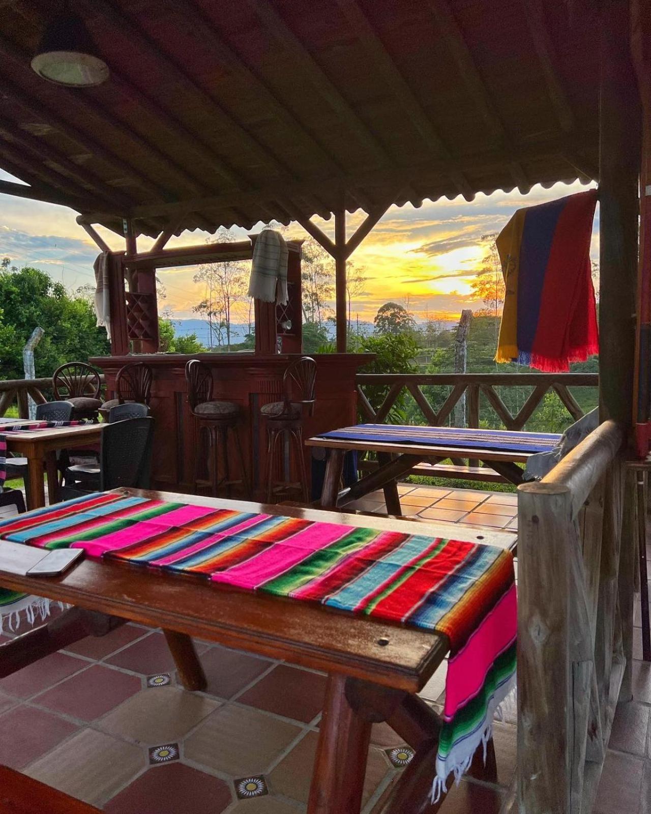 Hotel Casa Lemar à Quimbaya Extérieur photo