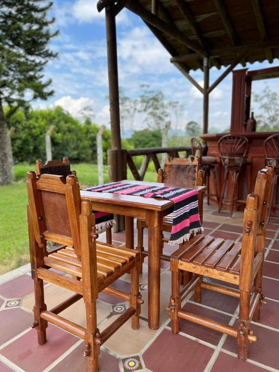 Hotel Casa Lemar à Quimbaya Extérieur photo